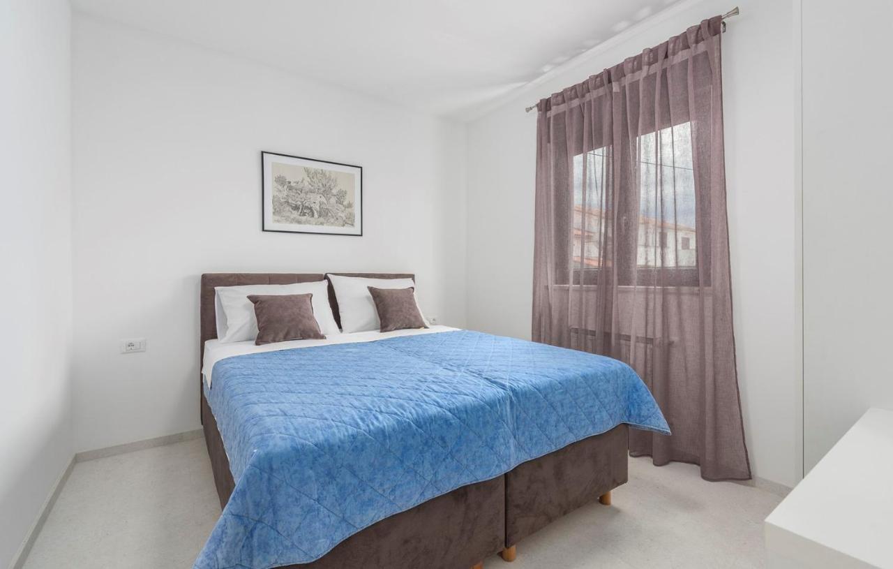 Apartments Zrnic โปเรช ห้อง รูปภาพ